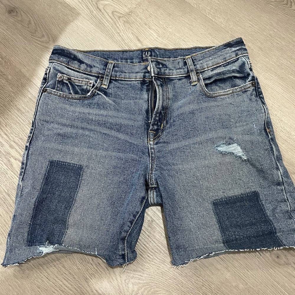 Denim cut-off shorts